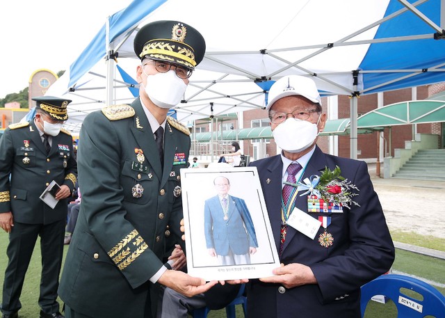 손담 이미지