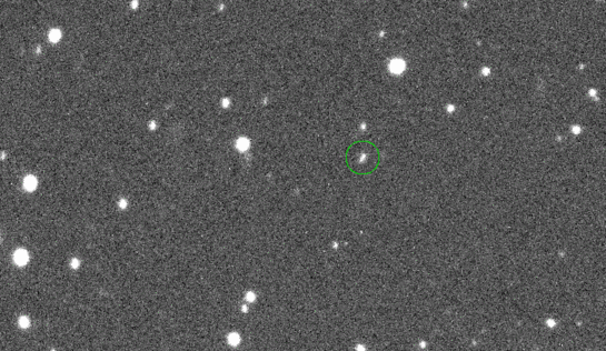 OWL-Net 4호기(미국) 망원경으로 10일 촬영한 소행성 아포피스, 아래 지나가는 궤적은 인공위성 (한국천문연구원 제공) 2021.03.11 /뉴스1