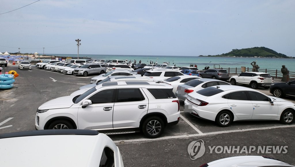 관광객 울리는 '고무줄' 렌터카 요금 잡힐까..제주도, 집중점검 관광객 울리는 '고무줄' 렌터카 요금 잡힐까..제주도, 집중점검
