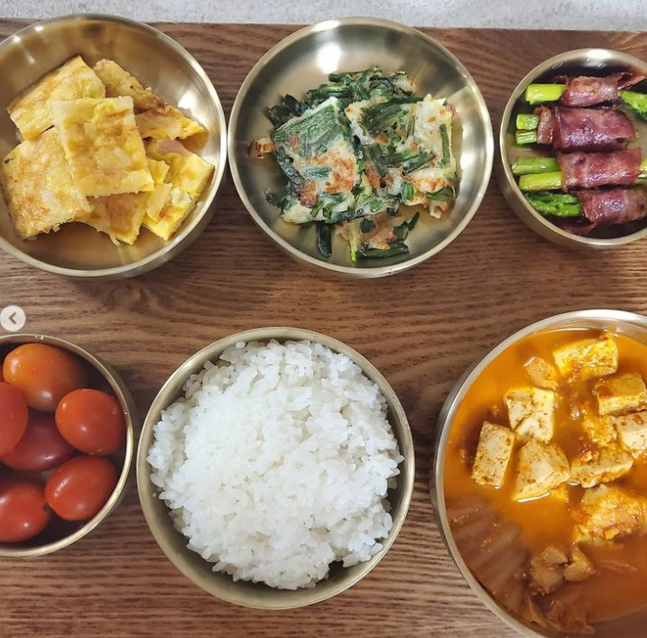 식사 이미지