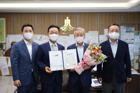 동원개발 이미지