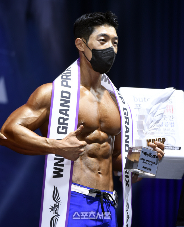 스트롱컴퍼니 이미지