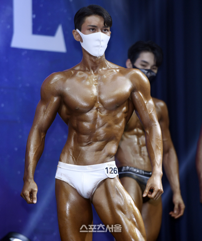 스트롱컴퍼니 이미지
