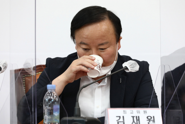 진윤 이미지