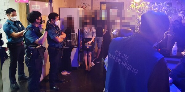 노래연습장 이미지