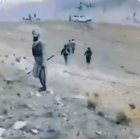 탈레반을 기습공격한 NRFA 전사들이 퇴각하고 있다. RESISTANCE FRONT 트위터 계정 캡처