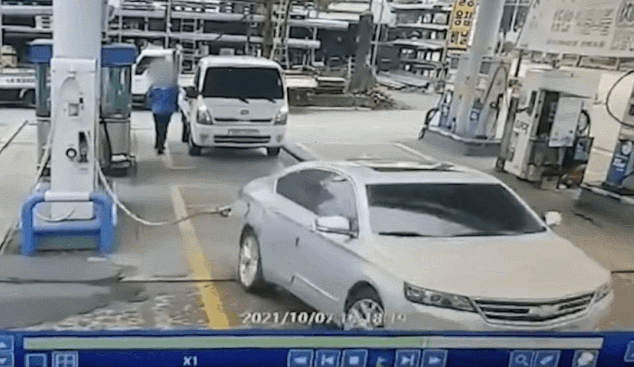 주유소 주유기 사고. 한문철 tv