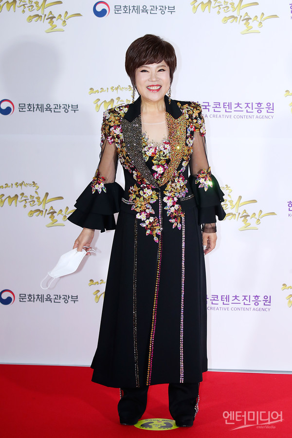 아모르포토 이미지