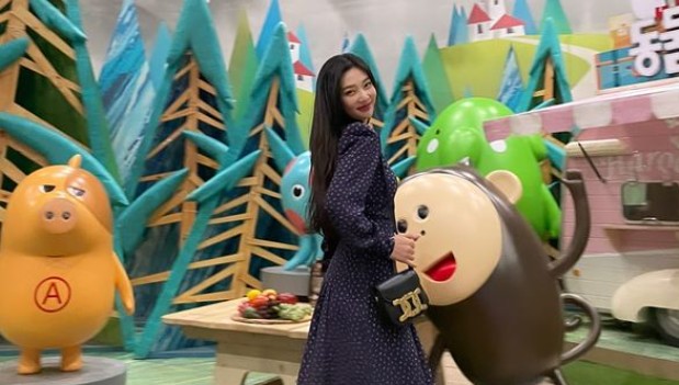 레드벨벳 조이, 동물 농장 출연에 함박 미소 [리포트:컷]