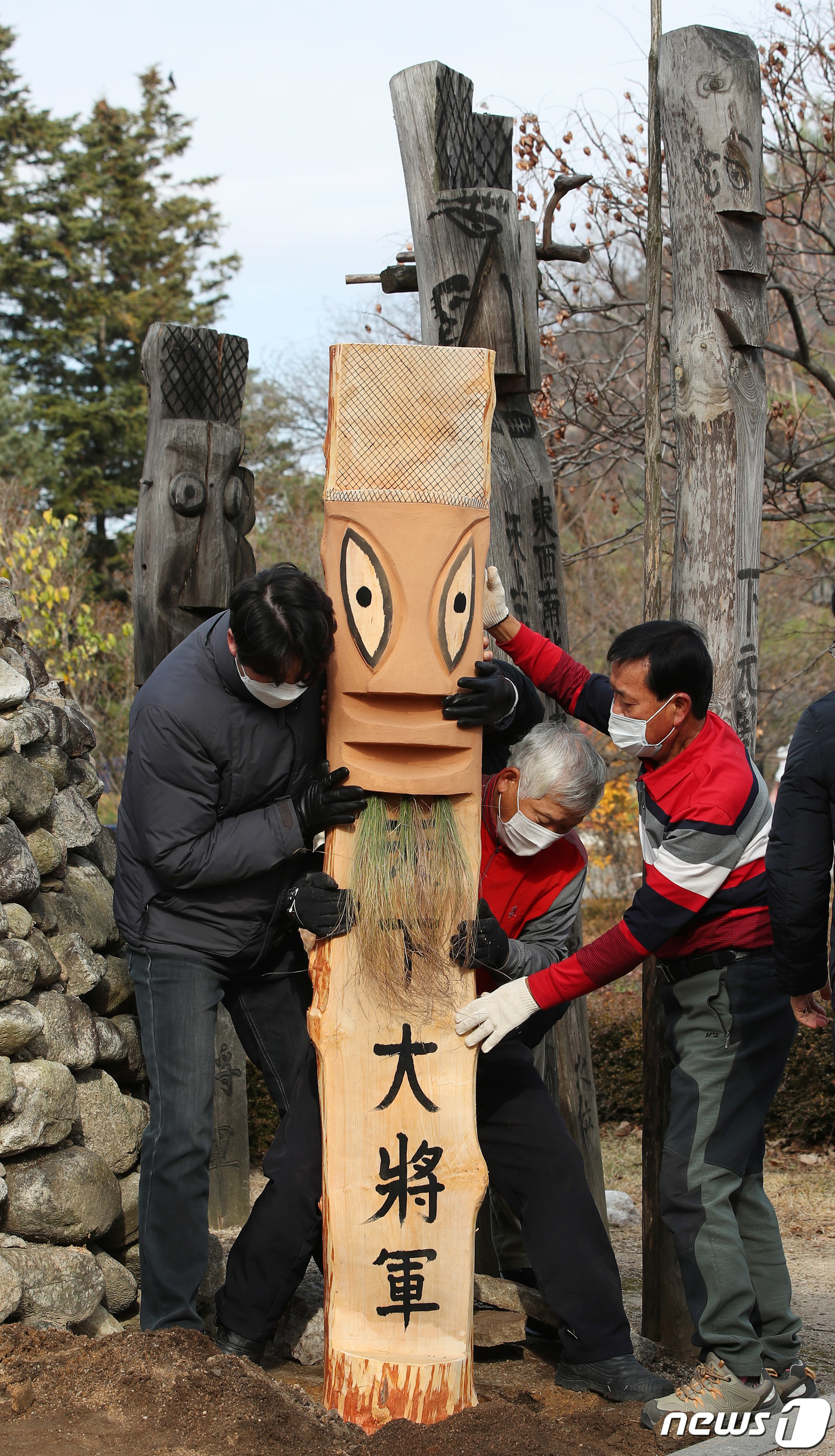 서울 도심에 세워지는 천하대장군 장승