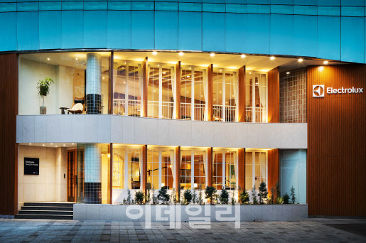 문스웨디시 이미지