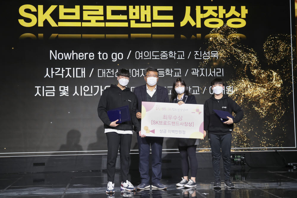 블러썸 이미지