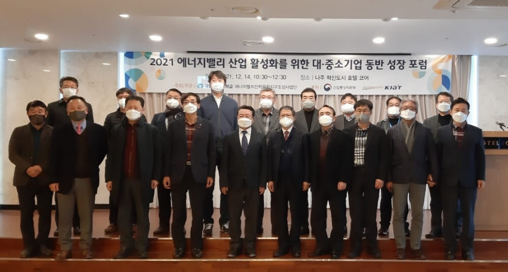 코어 산업인력 이미지