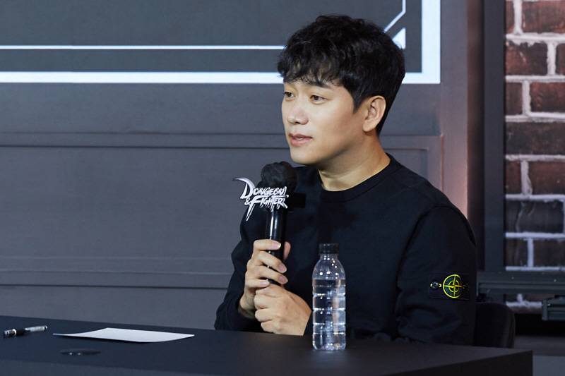 디렉터 이미지