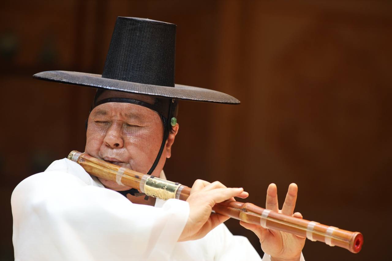 [Visual History of Korea] Daegeum Korean bamboo flute hits all the