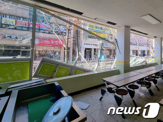 연일초등학교 급식소 이미지