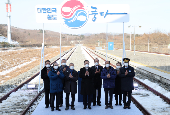 한국건설중기 이미지