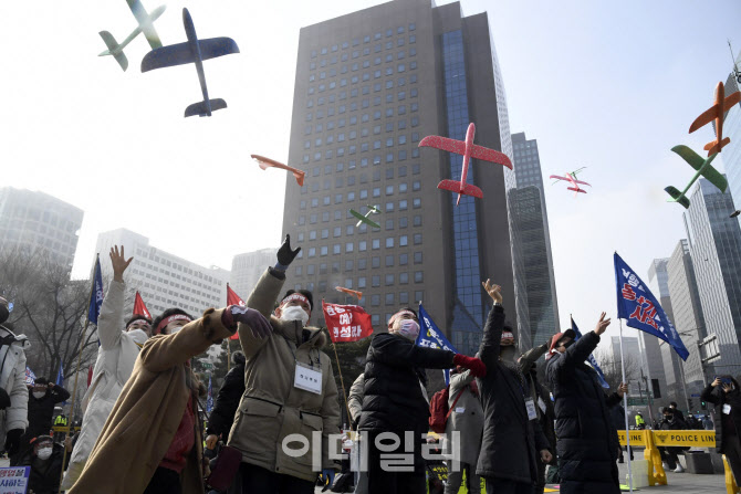 종이비행기여행 이미지
