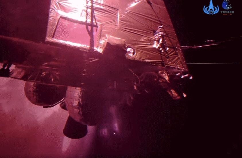 화성탐사선 톈원(天問) 1호가 화성 궤도를 돌며 촬영한 셀카 영상의 일부