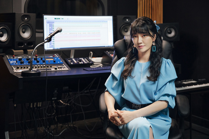 [주말Ez·인터뷰]'노래하는 성우' 이용신 