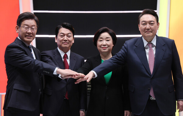 이*윤 이미지