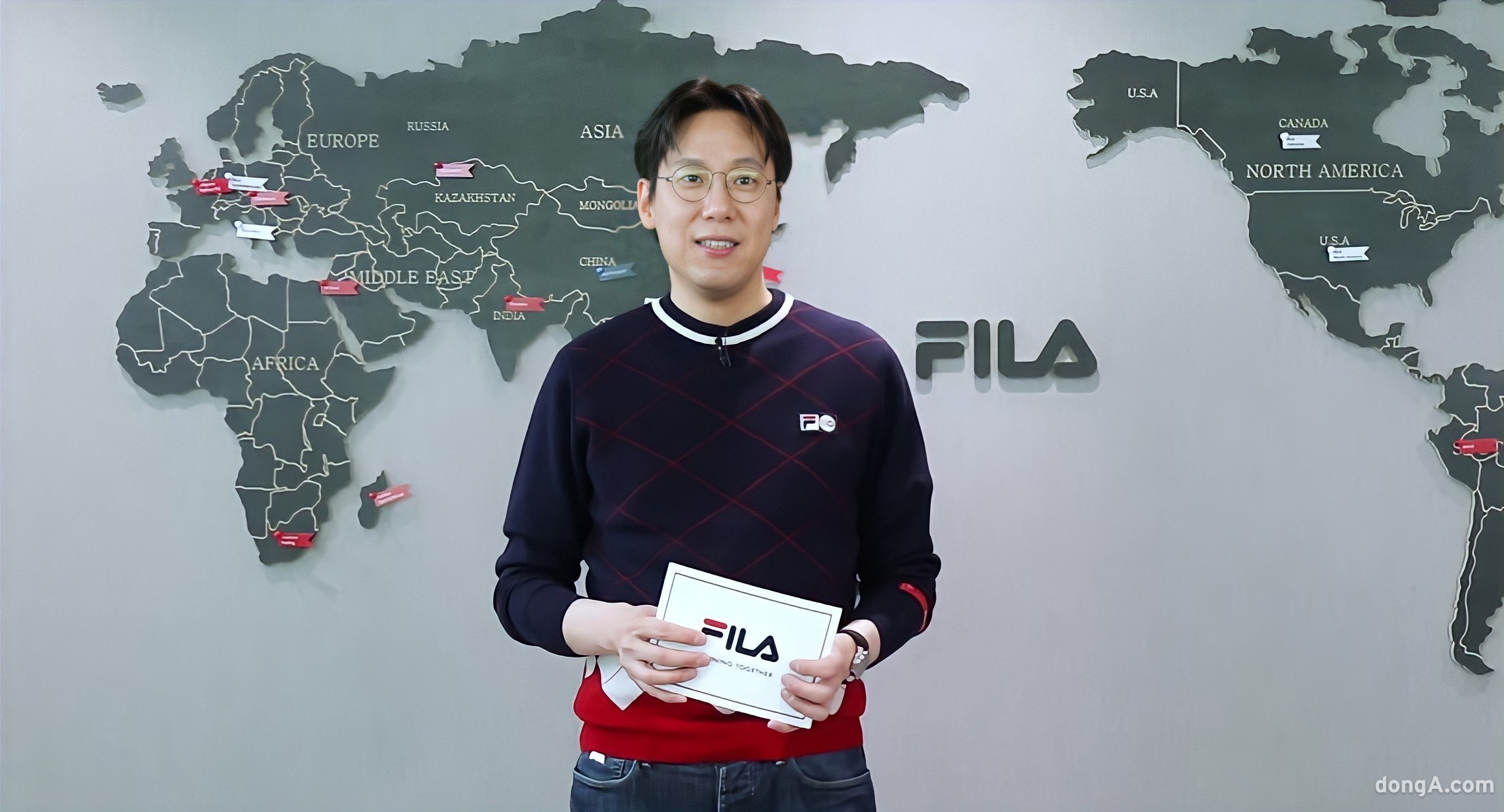 주식회사 휠라홀딩스 이미지