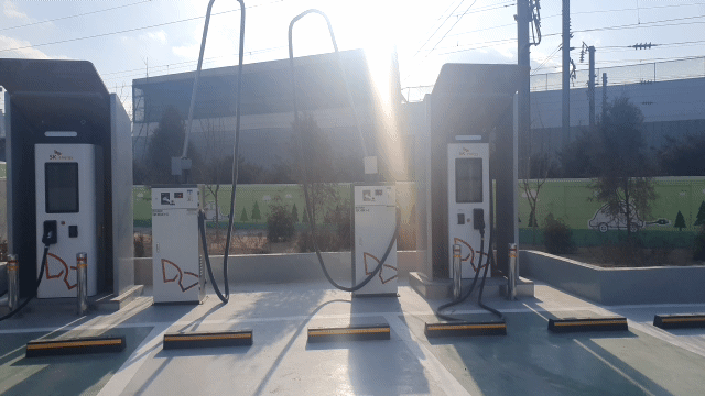 SK박미 에너지 슈퍼스테이션 전기차 충전시설. 황인성 기자