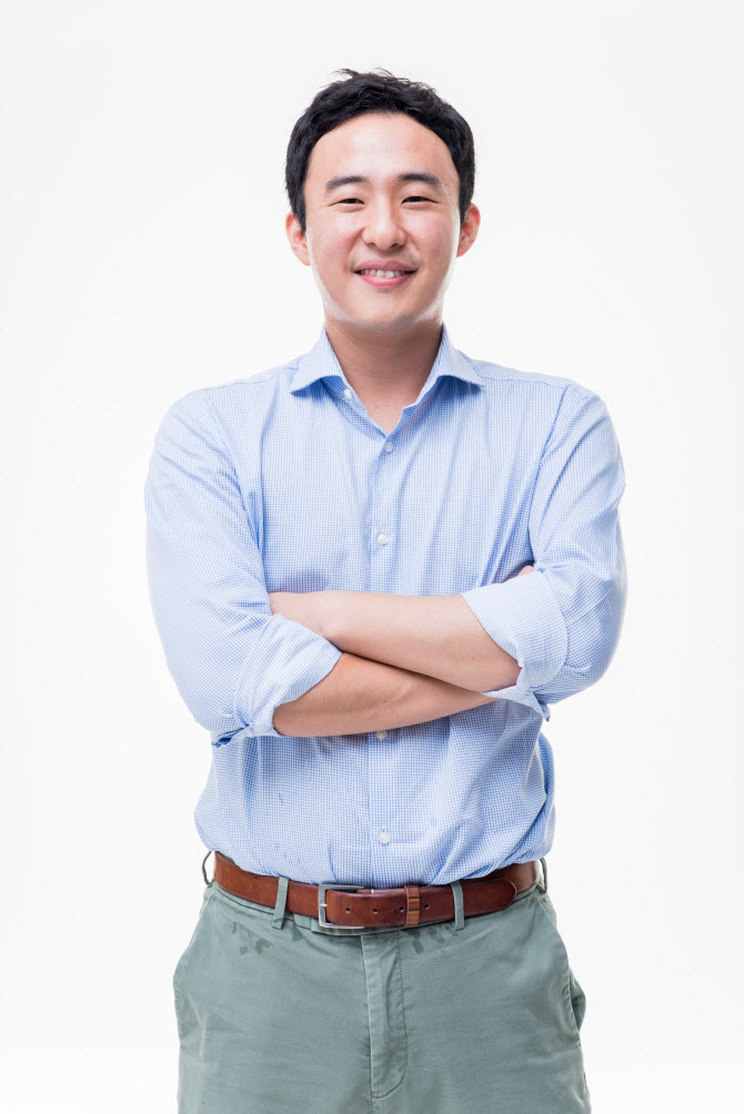 전어소시에이트 이미지