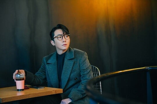 컴즈컴즈 이미지