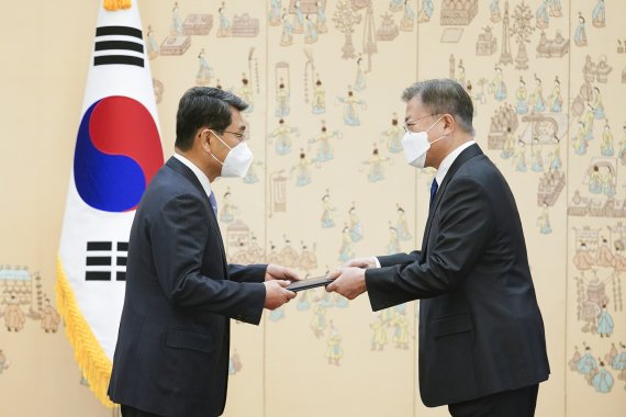 청조 이미지