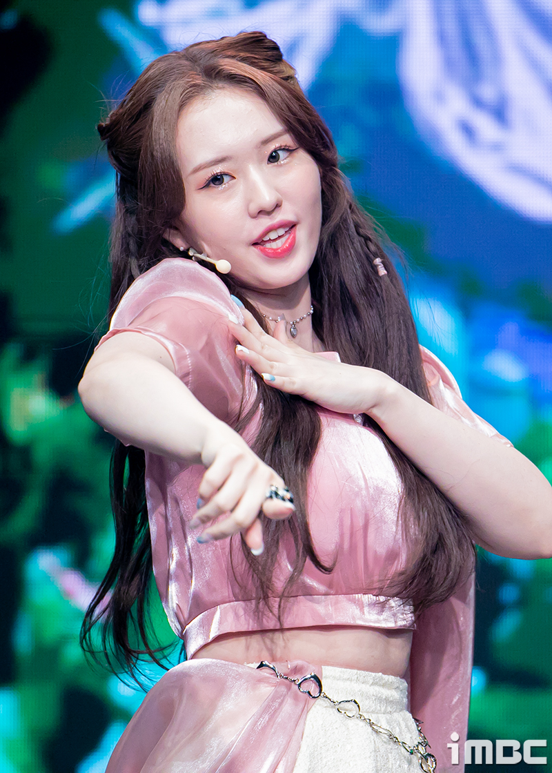 [포토] 아일리원 하나, '귀엽게~'