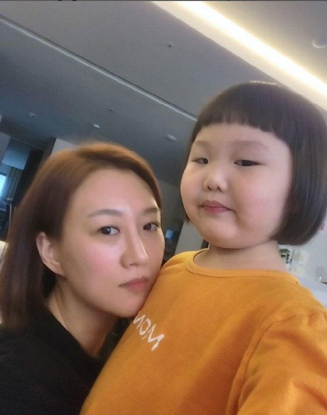 장윤정머리사랑 이미지