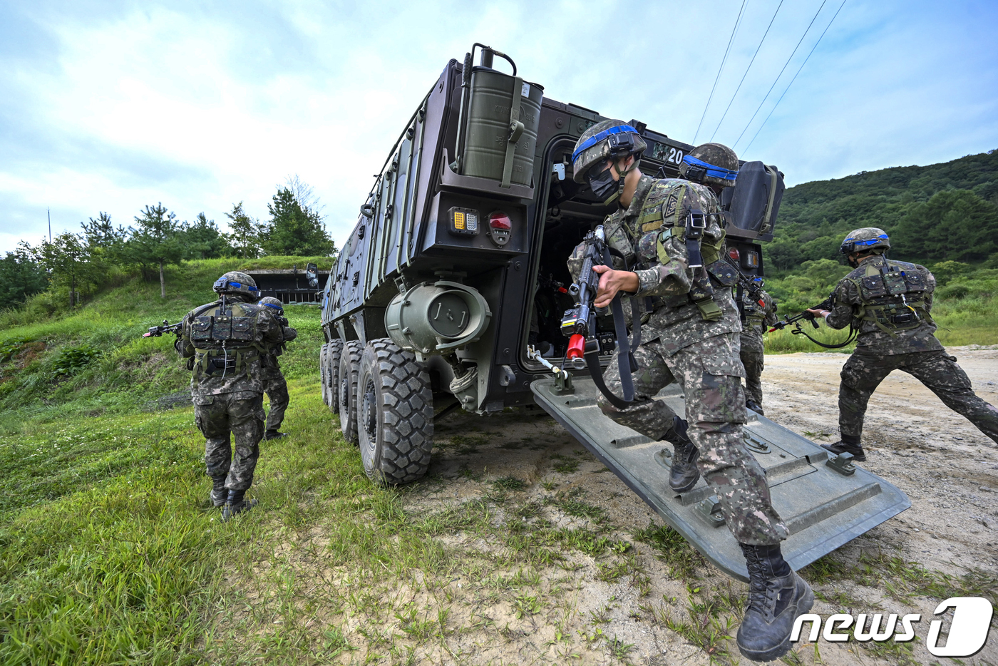 육군, 간부직접운전 전 차종 확대.. 운전병 부족 해소 육군, 간부직접운전 전 차종 확대.. 운전병 부족 해소