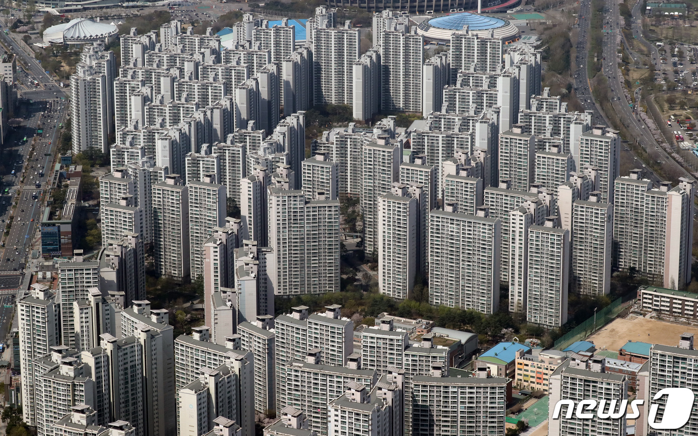 서울 아파트 단지의 모습(자료사진). 2022.4.10/뉴스1 © News1 장수영 기자