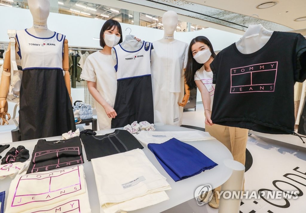 한섬TOMMY 이미지