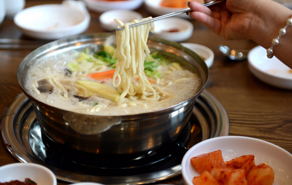 용궁칼국수샤브샤브 이미지