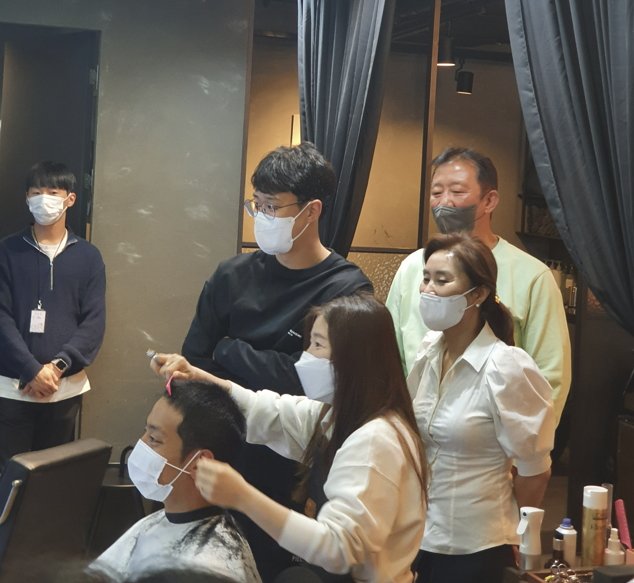 훈이헤어샵 이미지
