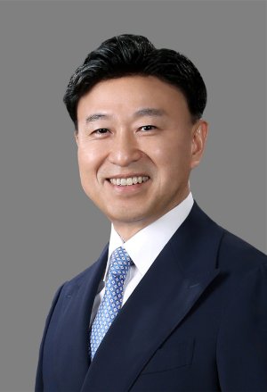알바레즈앤마살 이미지