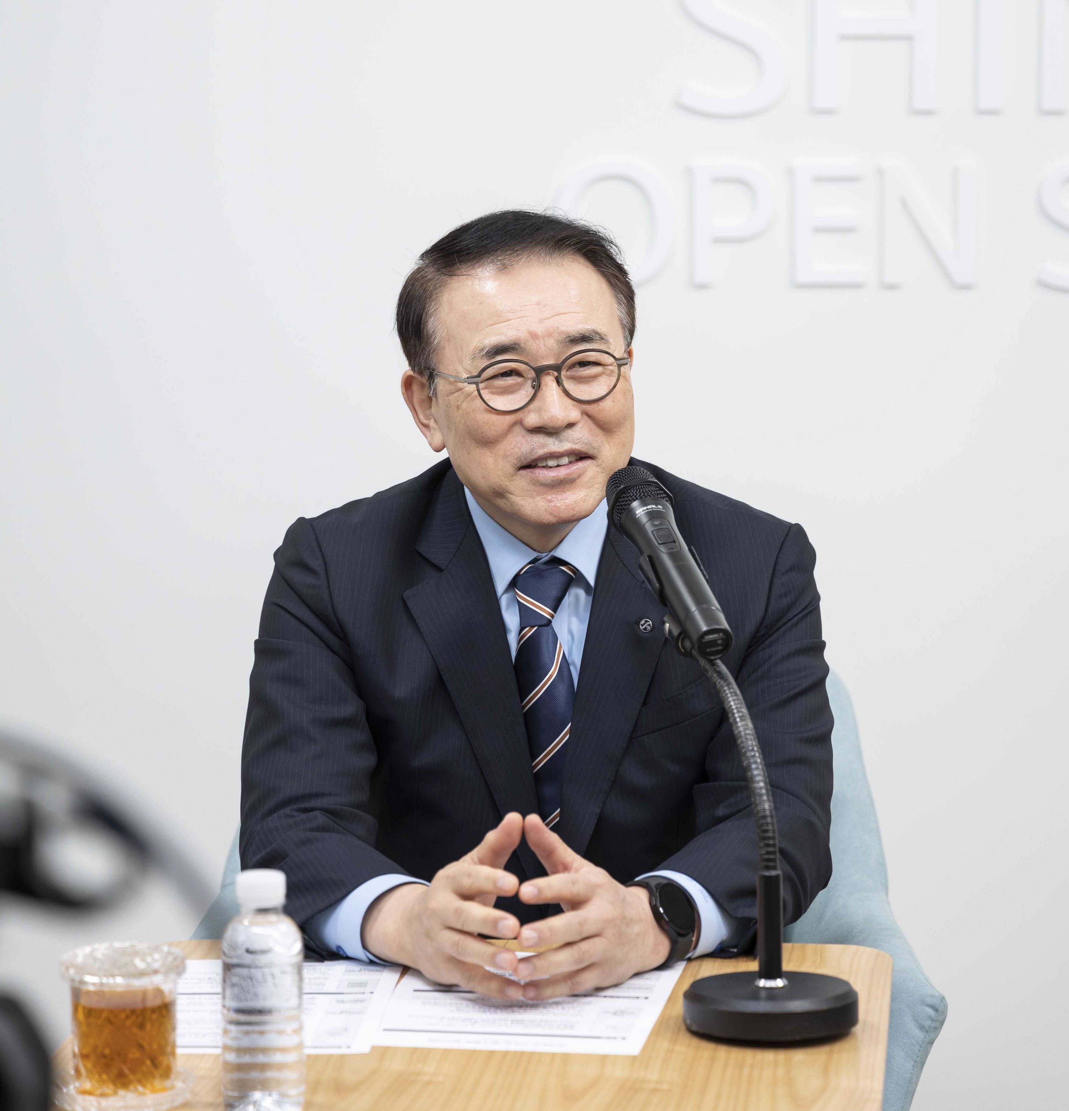 신한개발 이미지
