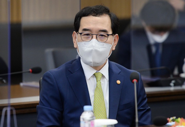 원탁산업 이미지