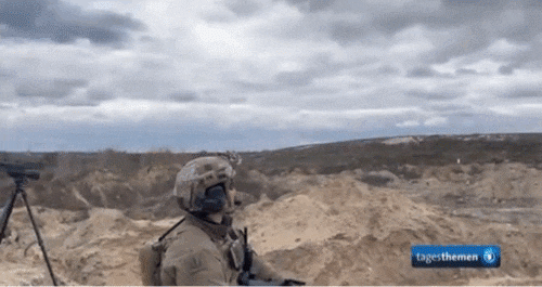 우크라이나 국제의용군으로 참여했던 이근씨가 기관총을 쏘는 모습.‘tagesschau’ 방송 캡처