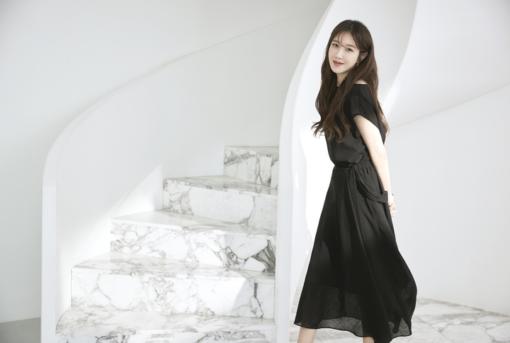 올리비아로렌 이미지