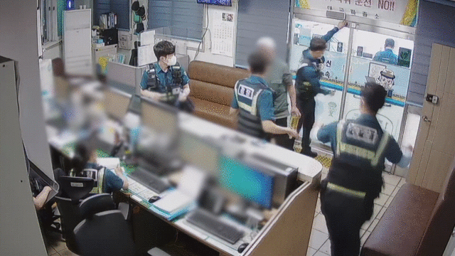 당시 범행 상황이 담긴 CCTV 화면. 부산경찰청 제공