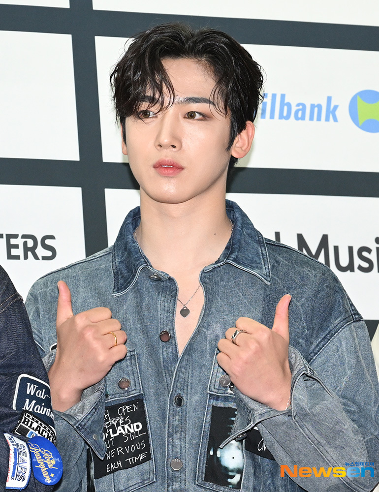 위아이 김요한, 와일드한 눈빛 [포토엔HD]
