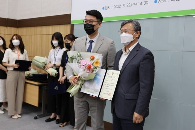 코드디앤씨 이미지