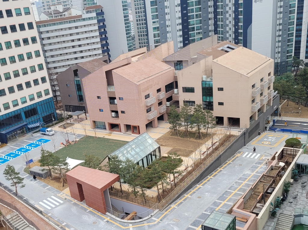 케어홈 요양원 이미지