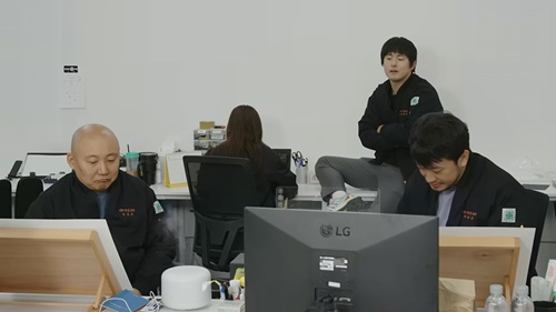 84 프로덕션 이미지