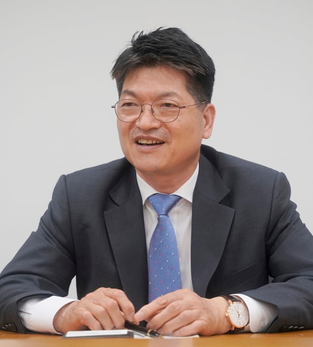 하이텍글로벌 이미지