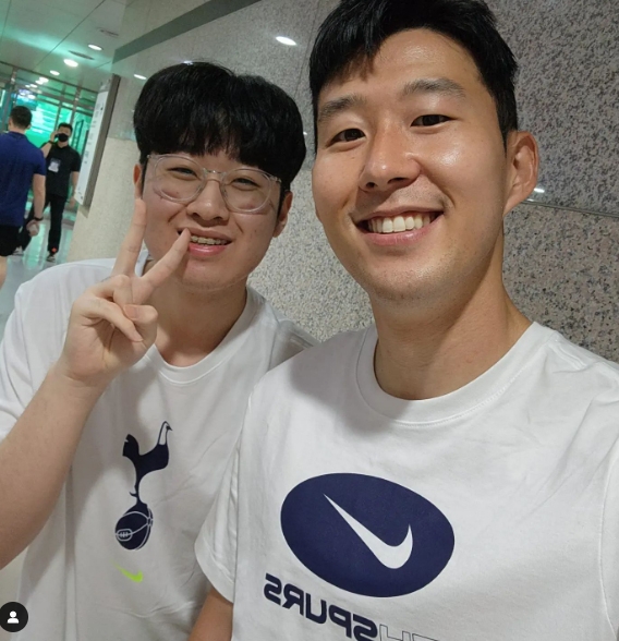 제우스텔레콤 이미지