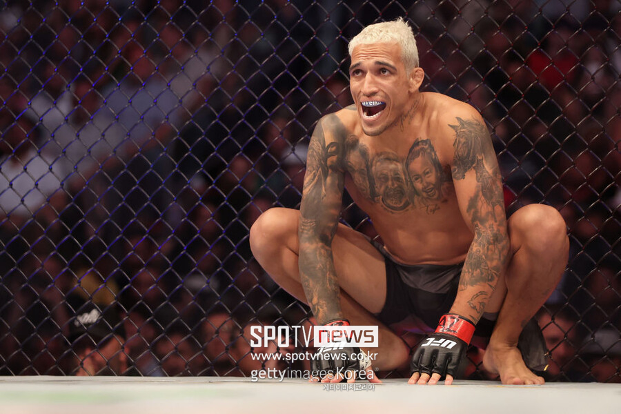 [오피셜] 올리베이라 vs 마카체프, 10월 UFC 라이트급 타이틀전